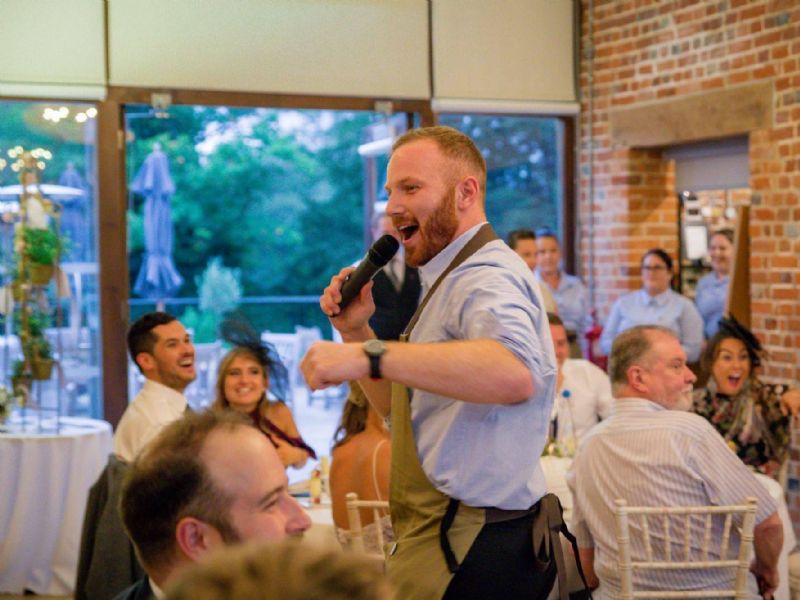 the fantastic singing waiters